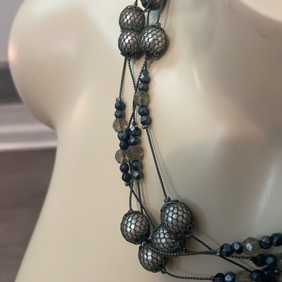 Grey Mesh Wrapped Pearl Layered Necklace - Picture 2 of 3